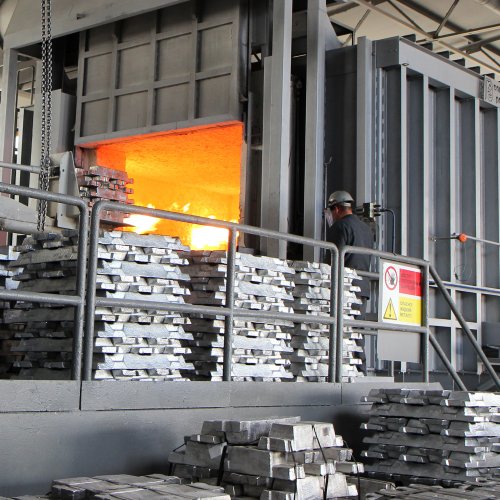 Aluminum_Smelter_500x500